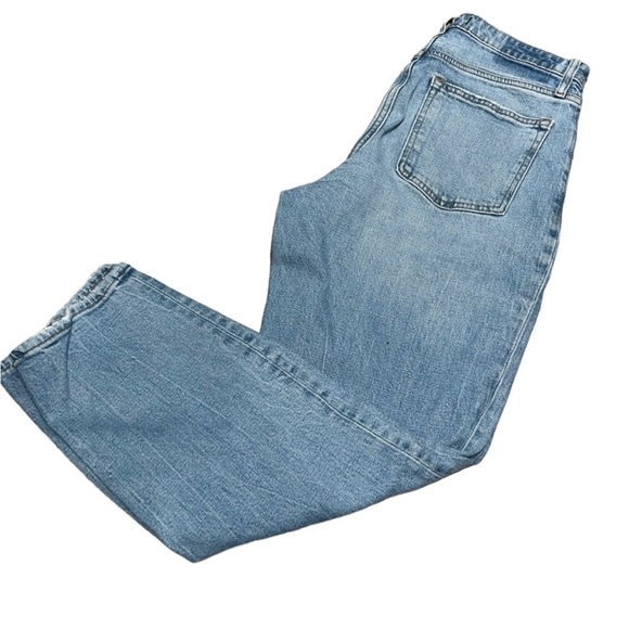 Abercrombie & Fitch The Mom High Rise Jeans - Picture 6 of 7